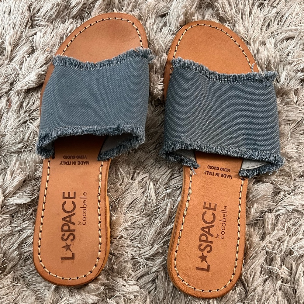 L space sandals